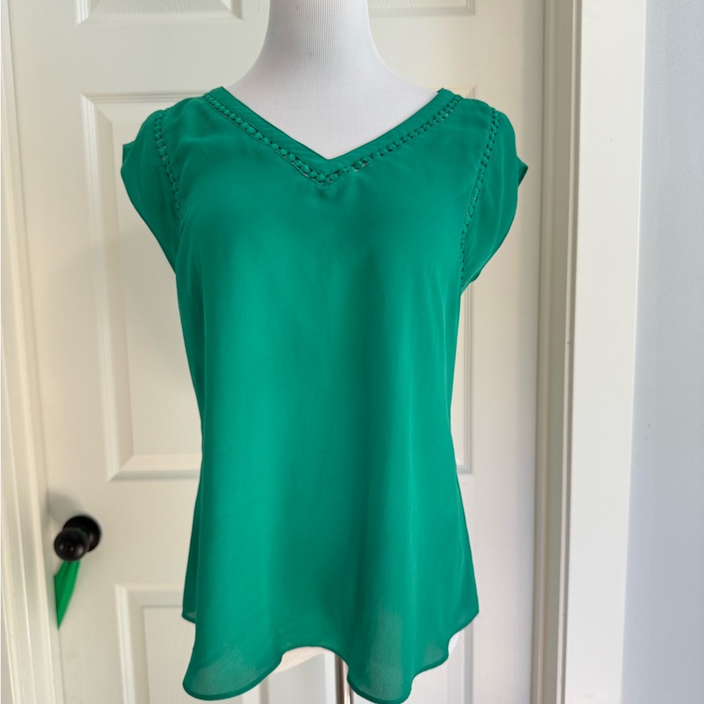 Elegant 41 Hawthorn Green Women's Top M